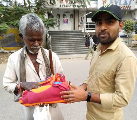 providing Free Umbrellas